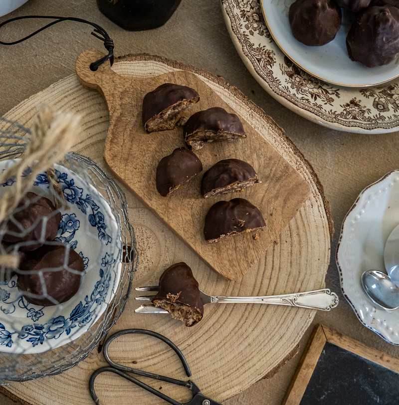 Dark Truffle With Hazelnut - Dolce Aveja