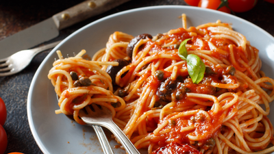 Puttanesca Sauce: A Flavorful Tale of Italian Seduction