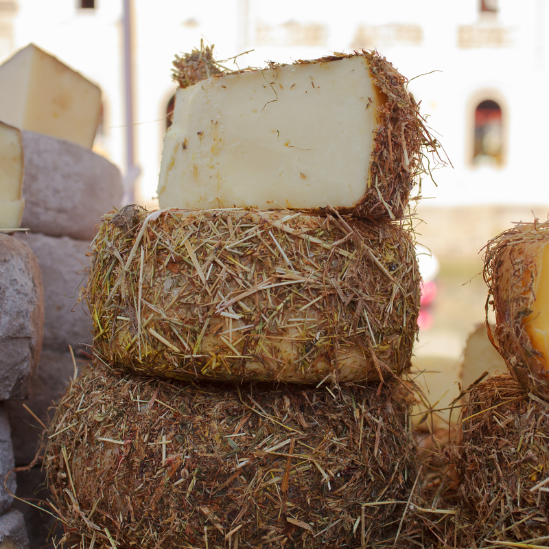 "Fenarolo" Cheese Affined in Hay