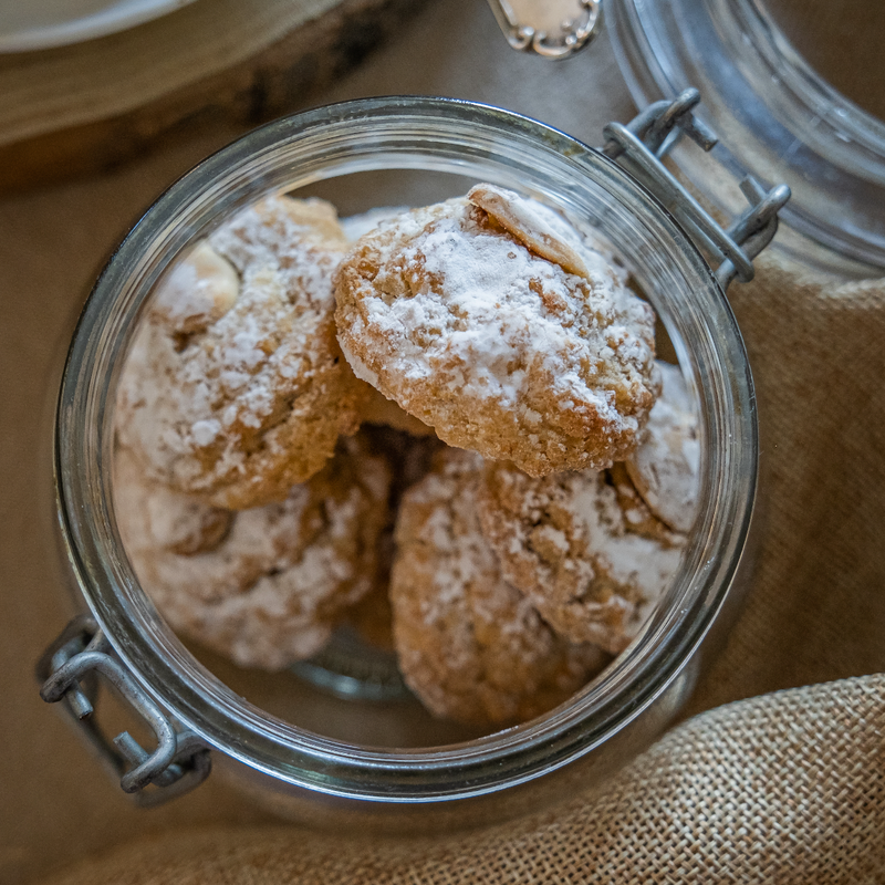 Almond and Chocolate Soft Biscuit- Dolce Aveja
